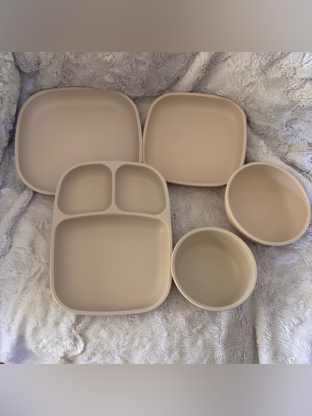 Re-Play Recycled Plastic Lot of Dishes - 5 Pieces